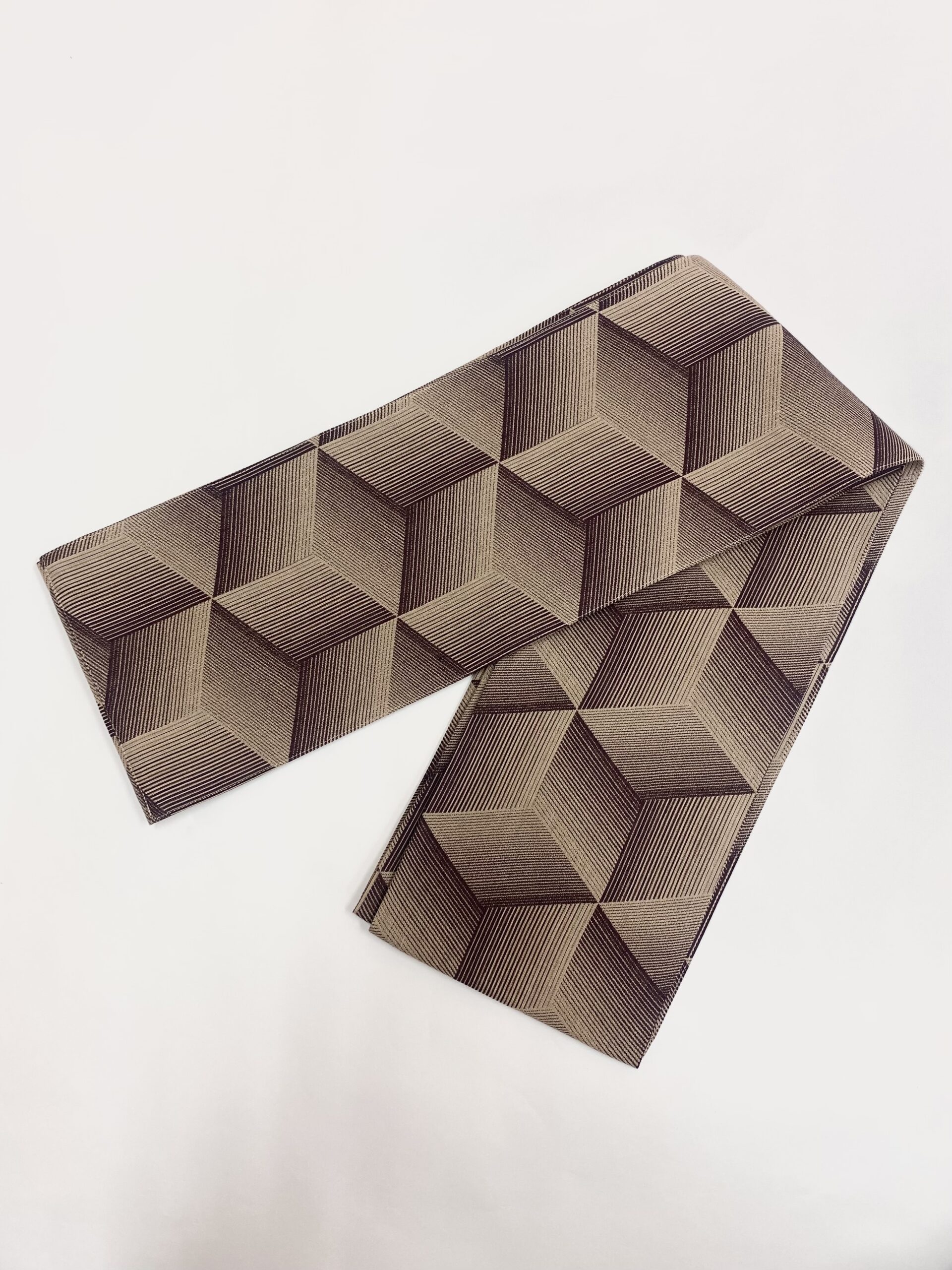 銀座きもの装 ビルキューブ柄(女性用) Lサイズ - 画像 (2)